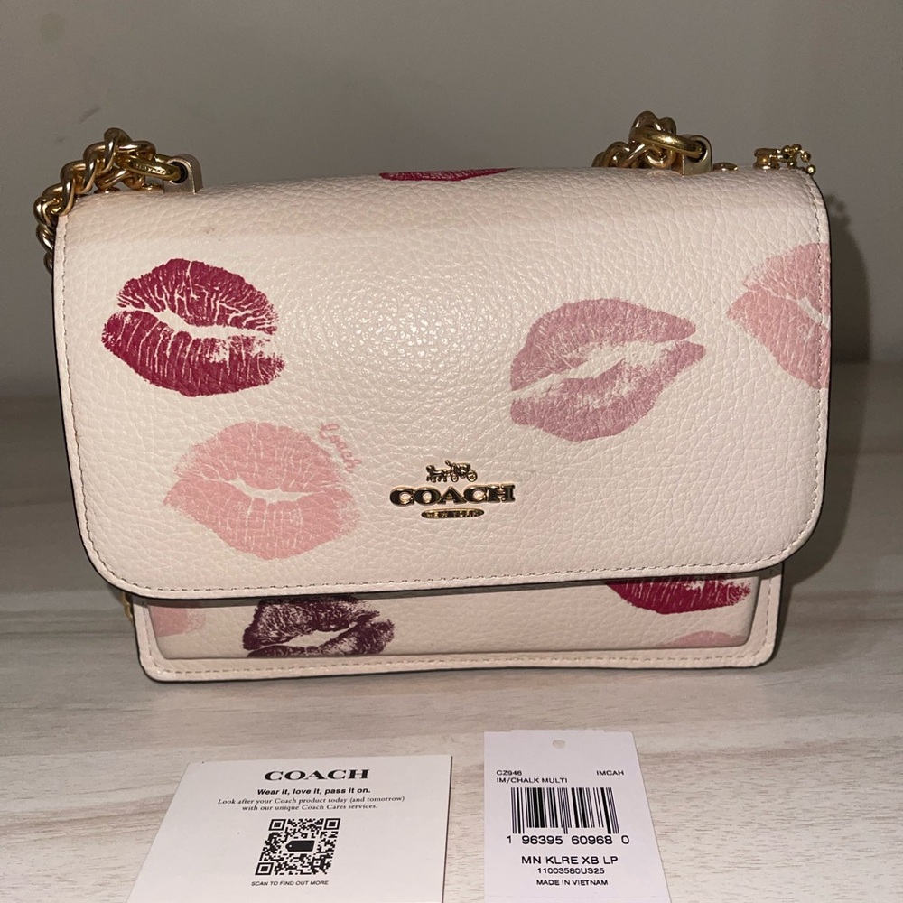 Limited edition coach kiss print